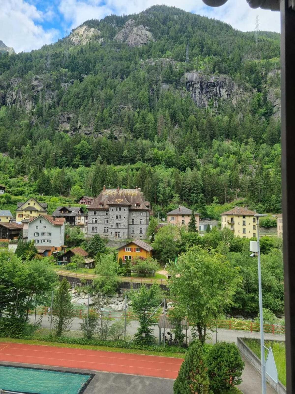 Hotel - Haus Biasca Gurtnellen Екстер'єр фото
